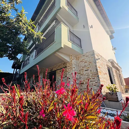 Anassa Deluxe & Aparthotel 3*