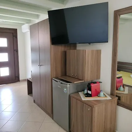 מלון דירות Anassa Deluxe & 3*