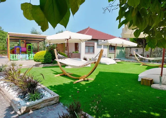 Anassa Deluxe & סקאלה פוטאמיאס