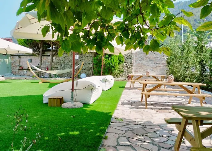 Anassa Deluxe & מלון דירות 3*