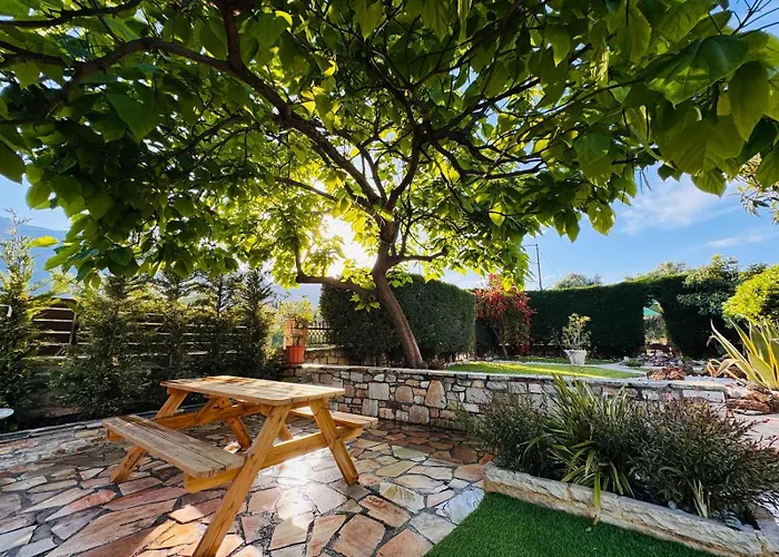 מלון דירות Anassa Deluxe & 3*