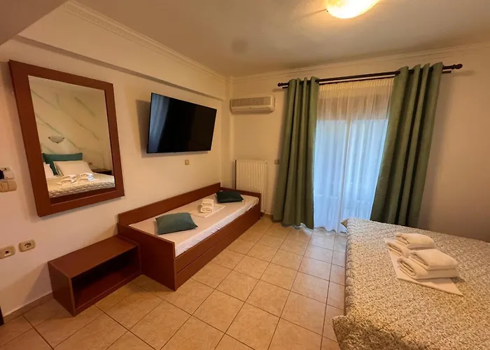 Anassa Deluxe & מלון דירות 3*