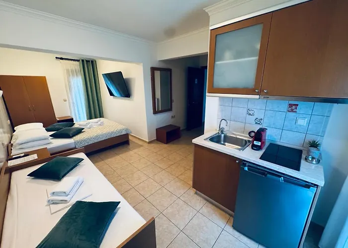 מלון דירות Anassa Deluxe & 3*