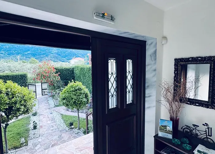 Anassa Deluxe & מלון דירות 3*