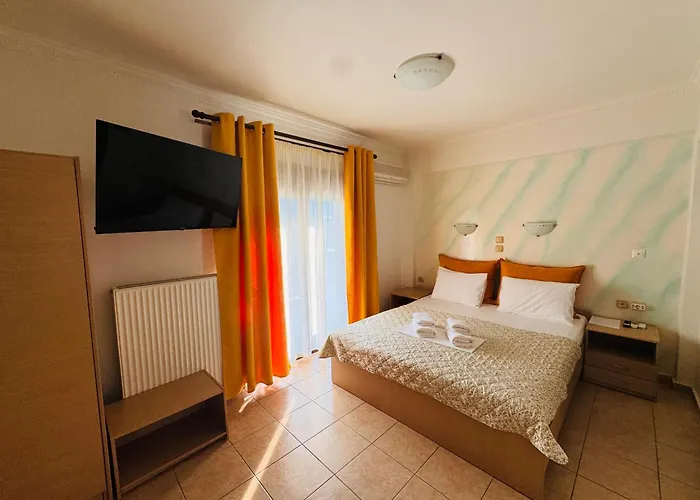 Anassa Deluxe & מלון דירות