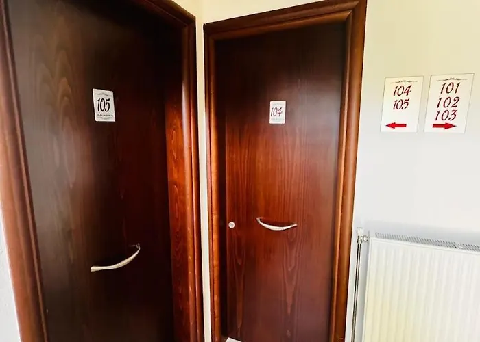 Anassa Deluxe & סקאלה פוטאמיאס