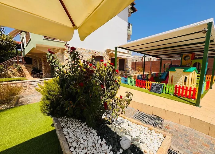 Anassa Deluxe & מלון דירות 3*