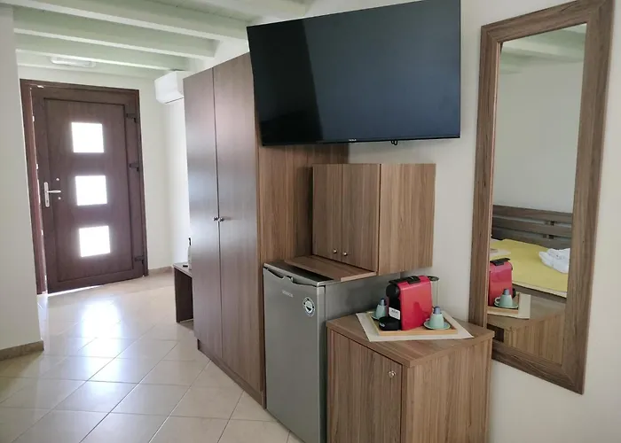 מלון דירות Anassa Deluxe & 3*