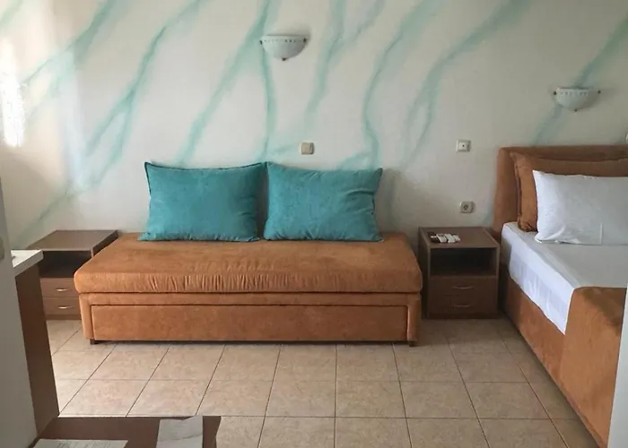 Anassa Deluxe & סקאלה פוטאמיאס