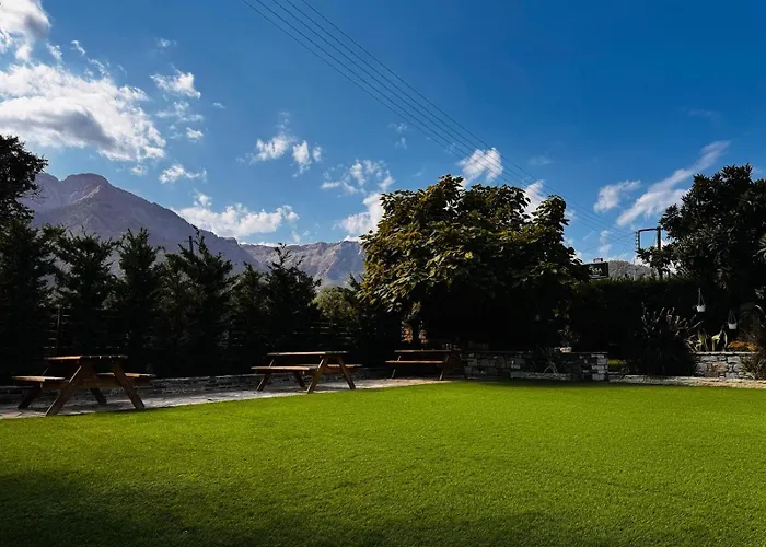 Anassa Deluxe & סקאלה פוטאמיאס