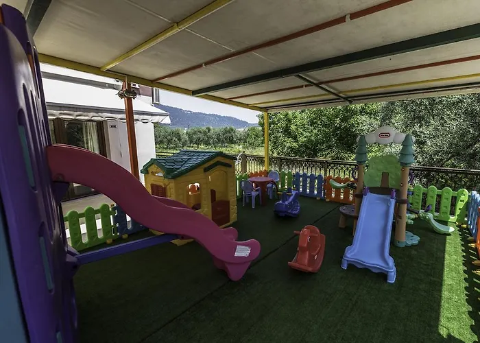 Anassa Deluxe & מלון דירות סקאלה פוטאמיאס