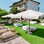 Anassa Deluxe & 3*