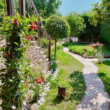 Aparthotel Anassa Deluxe & 3*