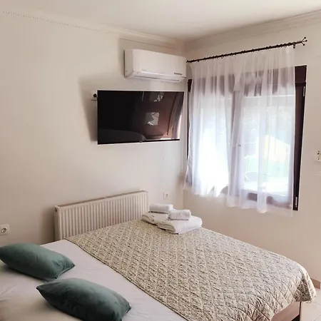 Anassa Deluxe &