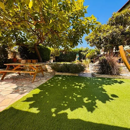 Aparthotel Anassa Deluxe & 3*