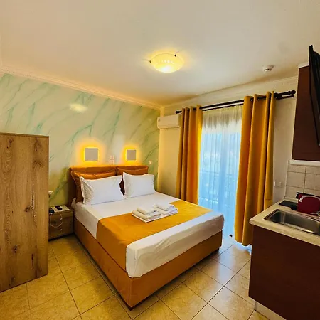 Anassa Deluxe & Aparthotel 3*