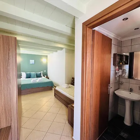 Anassa Deluxe &