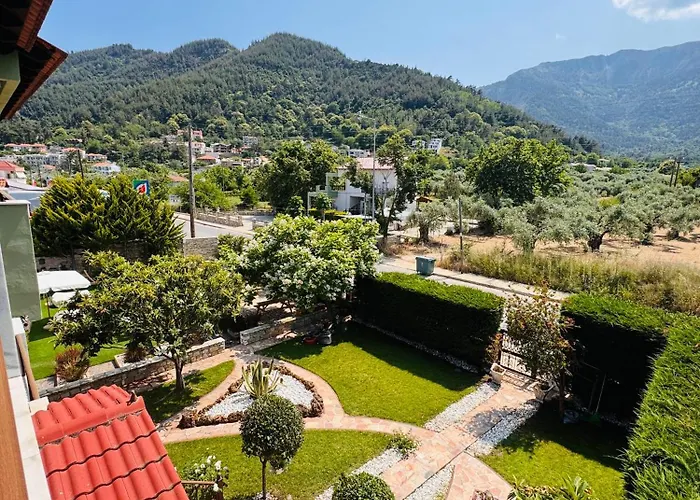 Апарт-отель Anassa Deluxe &